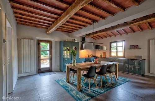 Nozanno Villa | Tuscan villa for 8 people with pool near Lucca.