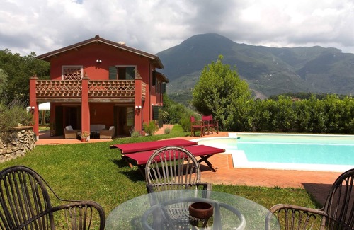 Camaiore Villa | Tuscan villa with private pool in the hills of Versilia