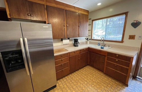 Twain Harte Cabin | Twain Harte Lake Access, Arcade Games, Central A/C, & More!