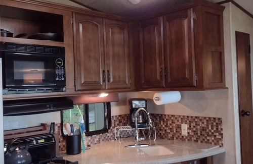 Honor House | Twin Birch Resort - The Loon on the Lake - Lakefront with Dock, Kayak, and Rowboat!