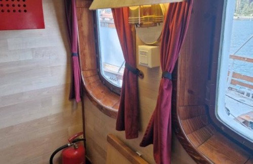 Sodertalje Boat Rental | Twin Room with Sea View Yacht