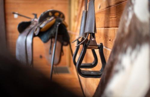 Okeechobee House | Twins Red Cabin Escape