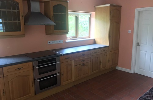 Llanberis House | Twll Gwyuthwch