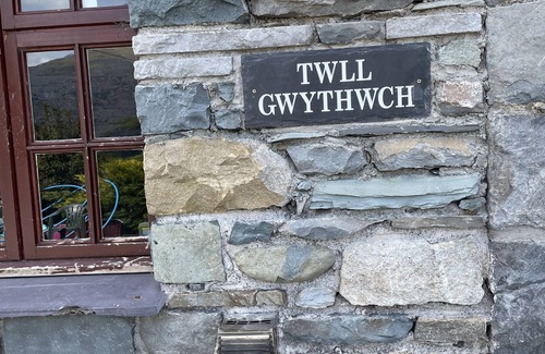 Llanberis House | Twll Gwyuthwch