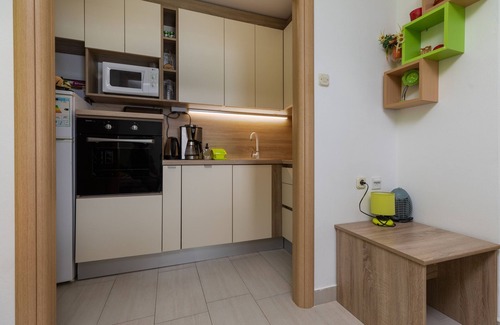 Celina Apartment | Two bedroom apartment near beach Zavode, Omiš (A-1021-a)