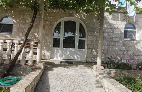 Dubrava Apartment | Two bedroom apartment near beach Luka Dubrava, Pelješac (A-24568-a)