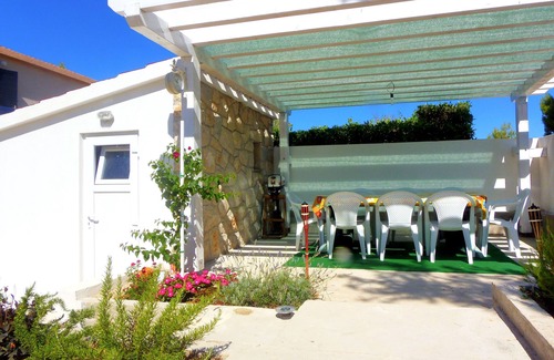 Kosljun Apartment | Two bedroom apartment with terrace and sea view Košljun, Pag (A-3321-a)