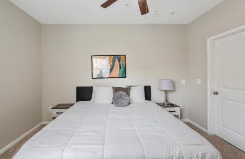 Memorial Apartment | Two Bedroom apt City Center