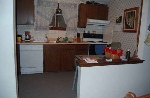 Jamaica Ski Chalet | Two Bedroom Chalet, Charming, Quiet, River Front