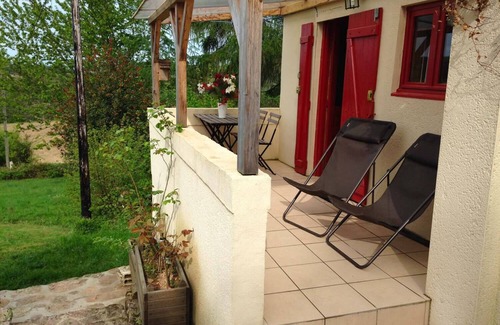 Moux-en-Morvan Ski Chalet | Two chalets on the edge of the woods for 6 people