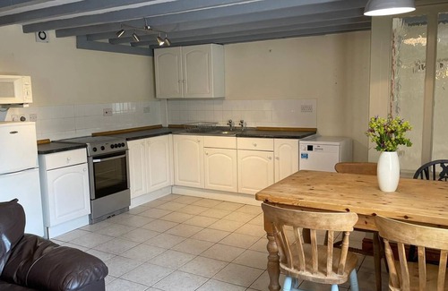 Tal-gareg Cottage | Two Floors Stone Cottage -The Hobble