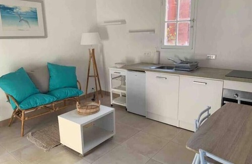 Taradeau Cottage | Two-room Cottage: La Tannière