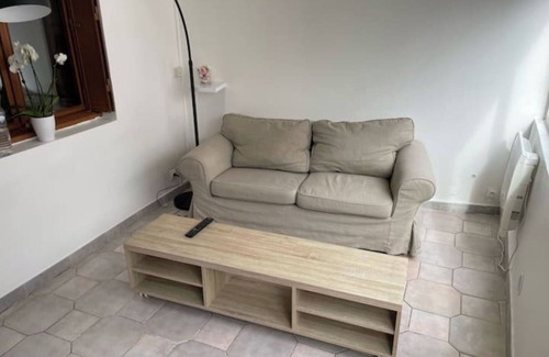 Stains House | two-room non-smoking house with all comforts