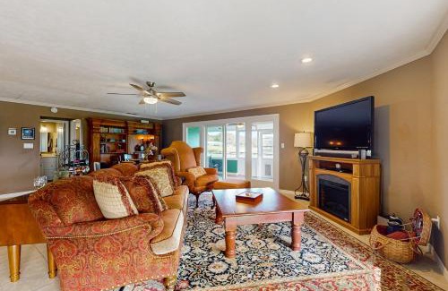 Micanopy House | Two Springs Farm Guesthouse A