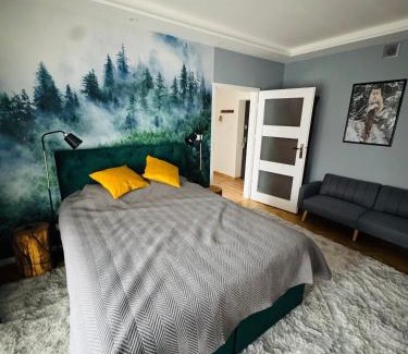 Nowa Huta Apartment | Twoje prywatne SPA - jacuzzi, sauna, tężnia solankowa