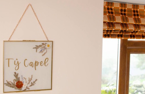 Cwmtirmynach House | Ty Capel in the beautiful Corwen