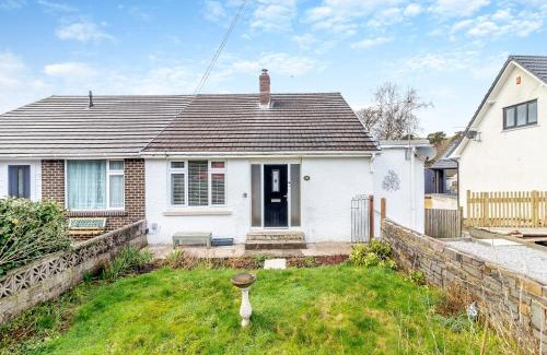 Seven Sisters House | Ty Cwtch