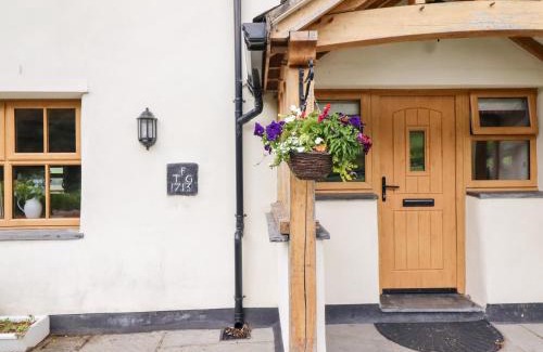 Cwmtirmynach House | Ty Gwyn