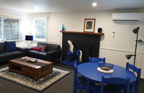 Tyenna Villa | Tyenna River Cottages