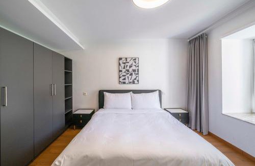 Gubei Apartment | Tyms Morden 3BR 2BA APT Bella Vita