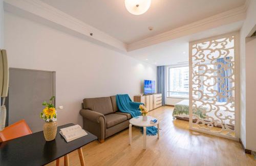 Wantiguan Apartment | Tyms Stylish 1BR APT Xujiahui Jiahui International