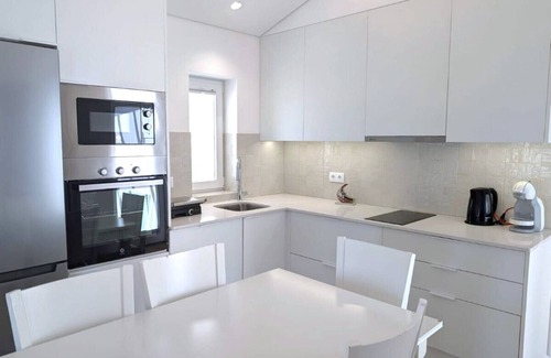 Costa Nova do Prado House | Typical house 150 m from the beach of Costa Nova in Aveiro with 3 BR and terrace