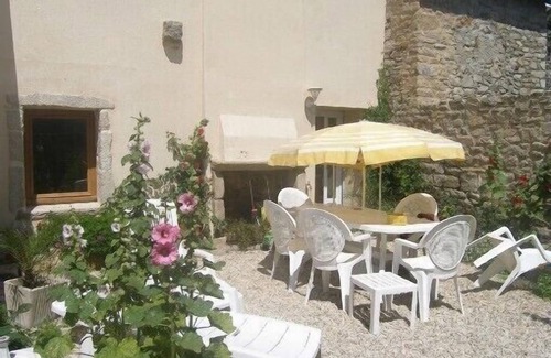 Batz-sur-Mer House | Typical house in paludier village for 2 to 5 people, comfortable, quiet, Wi-fi