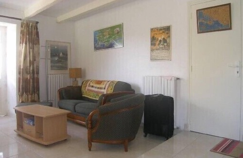 Batz-sur-Mer House | Typical house in paludier village for 2 to 5 people, comfortable, quiet, Wi-fi