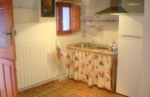 Cebrones del Rio Cottage | Typical Leonese farmhouse completely renovated with garden and pool