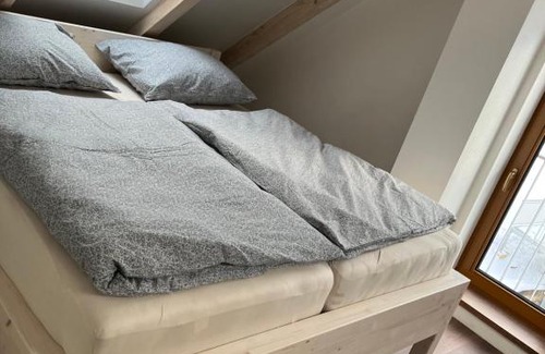 Dolni Morava Apartment | U Králíka, apartmán H, 3 samostatné ložnice - mezonet, 3 vlastní parkovací místa, v klidu, přitom v centru zábavy