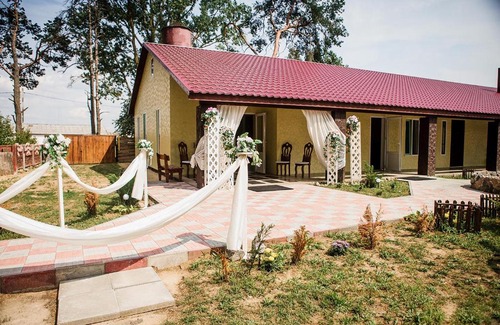 Bronnaya Gora Hotel | U Listochka