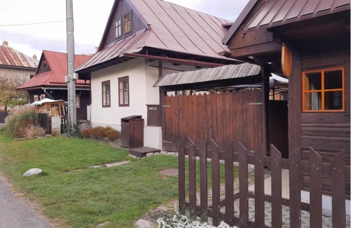 Myto pod Dumbierom House | U včelárov