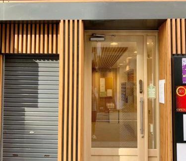 Yushima Apartment | Ueno上野!Akihabara秋葉原!Asakusa 浅草!3min walk to station!交通便利地点繁华!附近美食!商场百货遍地! 干湿分离! 智能马桶! 高速无限制网路! 高级公寓403