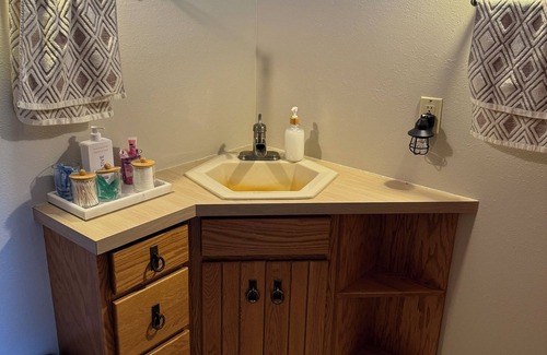 Fergus Falls Cabin | Ugly Duckling Lodge - Swan Lake Retreat