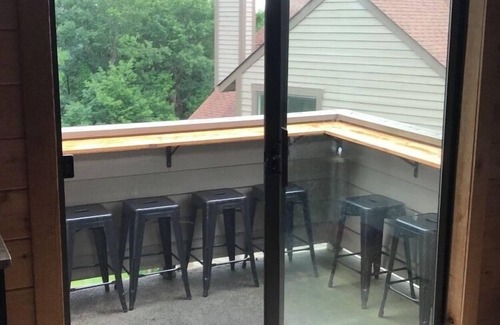 Seven Springs Condo | Ultra-hip, Family-Friendly, Modern Space- SKI IN SKI OUT!