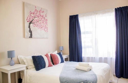 Newton Park Apartment | Umoya Cottages