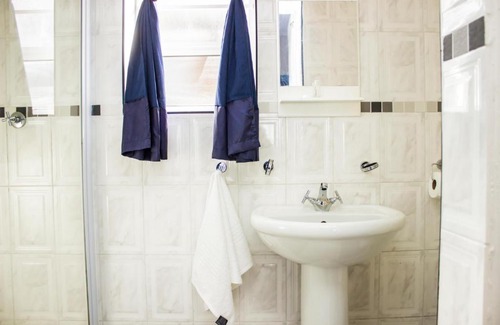 Newton Park Apartment | Umoya Cottages