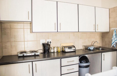 Newton Park Apartment | Umoya Cottages