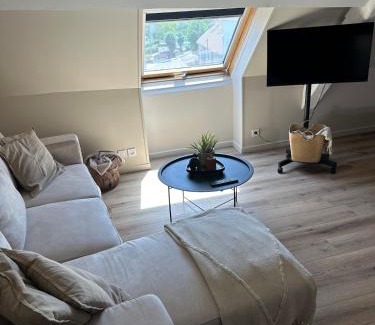 Saint-Aquilin-de-Pacy Apartment | Un nid en ville - Studio centrale, cosy et calme