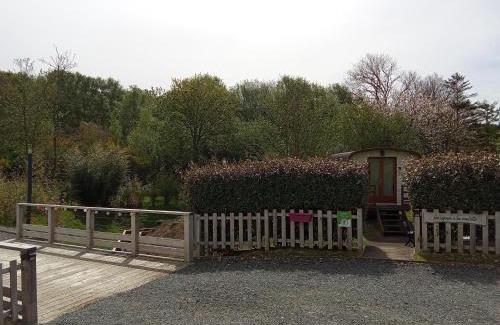 Saint-Etienne-au-Mont House | Un séjour à la Roulotte