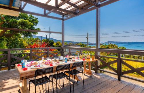 Motobu Villa | UnclesHouse海の宿は美ら海水族館近く本部町の綺麗な海を眺める1棟貸