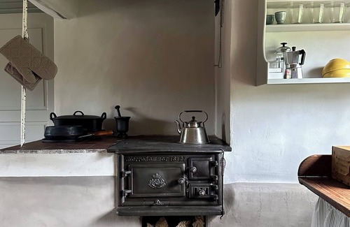 Eskilstuna Municipality Cabin | Unikt Drömboende i Kulturminnesmärkt Kuskbostad Från 1700-talet