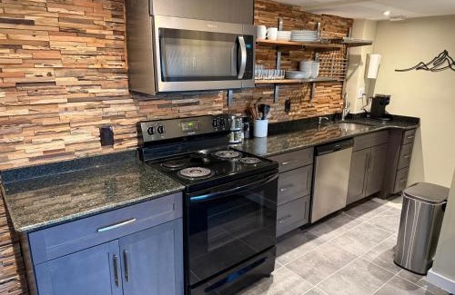 Snowshoe Apartment | Unique 2 Bed, 2 Bath with In & Out Night Skiing