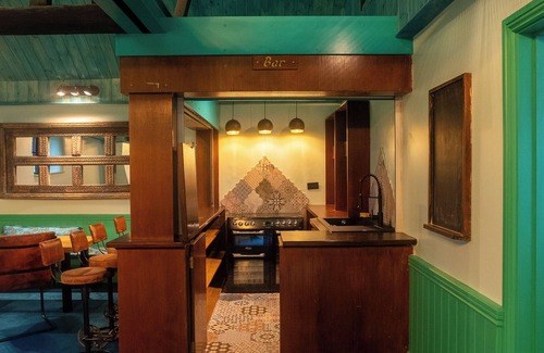 Shaftesbury House | Unique 7 Bedroom House with Skittle Alley, Seasonal Heated Pool and Playground.