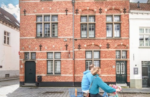 Historical Center Bruges Apartment | Unique cottage in Bruges
