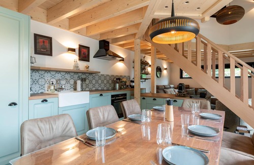 Biron House | Unique design holiday home in a quiet location