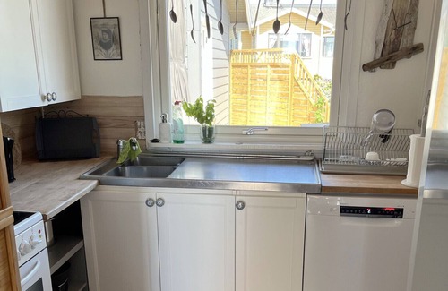 Goteborg Municipality Ski Chalet | Unique holiday accommodation on Långholmen in Gothenburg's western archipelago | SE08071