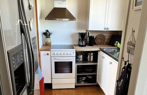 Goteborg Municipality Ski Chalet | Unique holiday accommodation on Långholmen in Gothenburg's western archipelago | SE08071