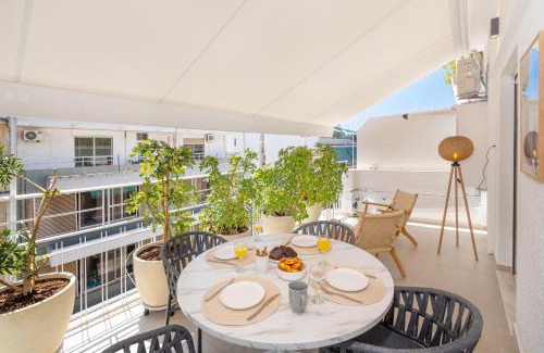 Koukaki Apartment | Unique Koukaki Three Bedroom Suite