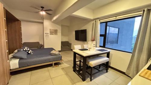 Zona 13 Apartment | Unique Studio Apartment in the heart of Guatemala City